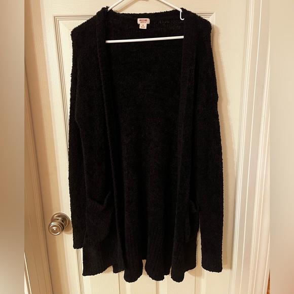Women’s Mossimo Longline Fuzzy Black Cardigan - Picture 1 of 3